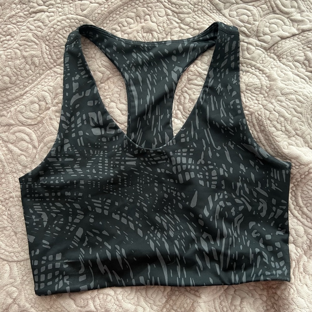 Z by Zella black and grey abstract sports bra